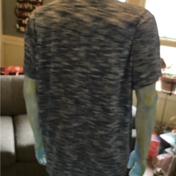 Alfani regular fit v neck tee - Picture 3 of 5